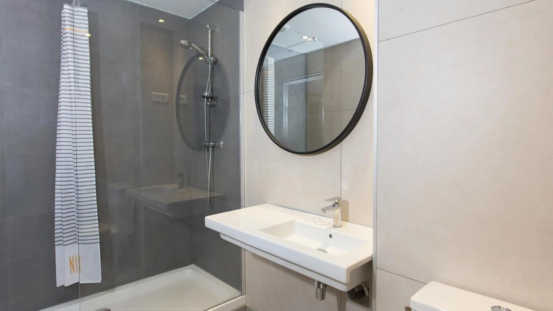 Villa Saint Exupery Beach Hostel Nice
